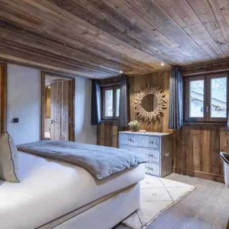 Designed Chalet With Ski-in'ski-out Access Val-dʼIsère